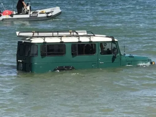 Des pêcheurs oublient leur voiture sur la plage et la retrouve...
